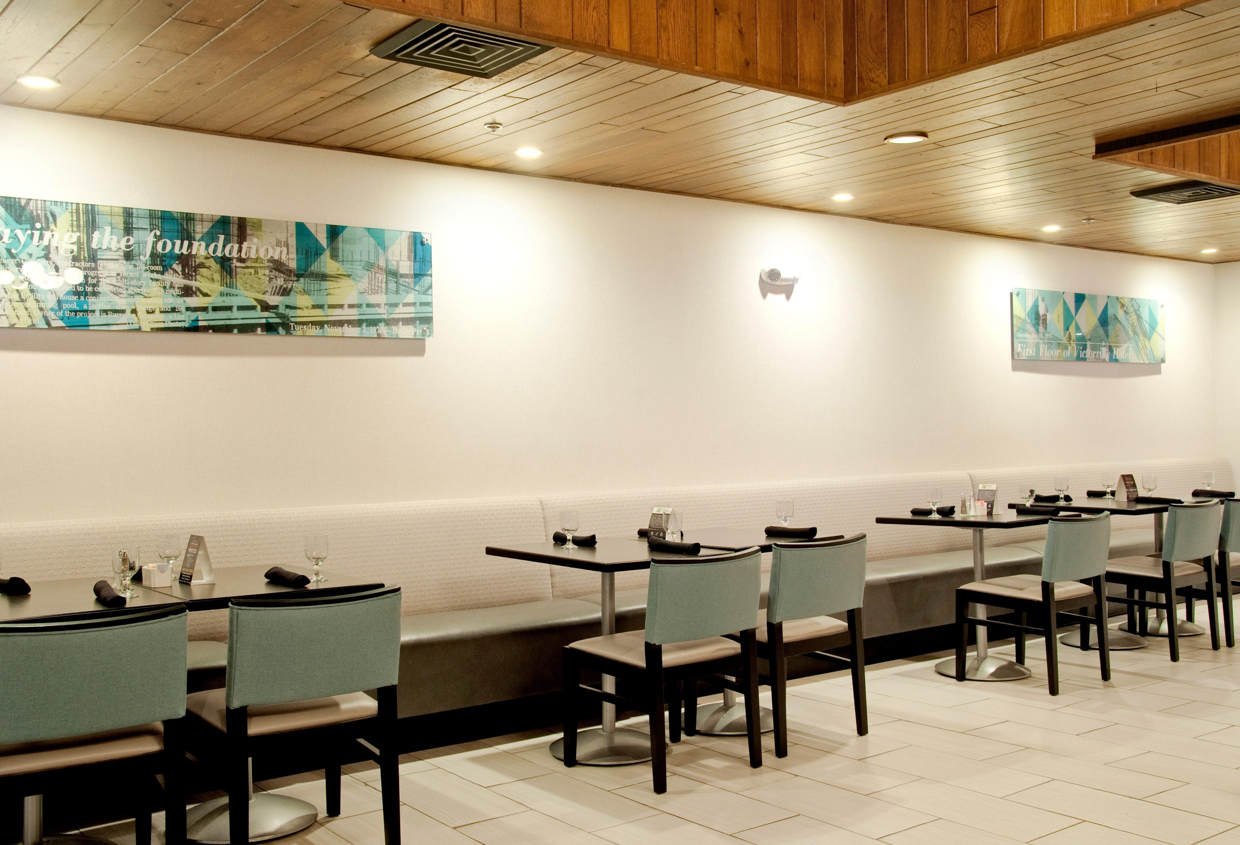 Holiday Inn Victorville By Ihg Bagian luar foto