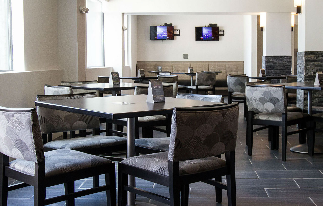 Holiday Inn Victorville By Ihg Bagian luar foto